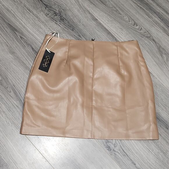 NWT Bellivera Camel Embroidered Zip Front Mini Skirt - Picture 7 of 7